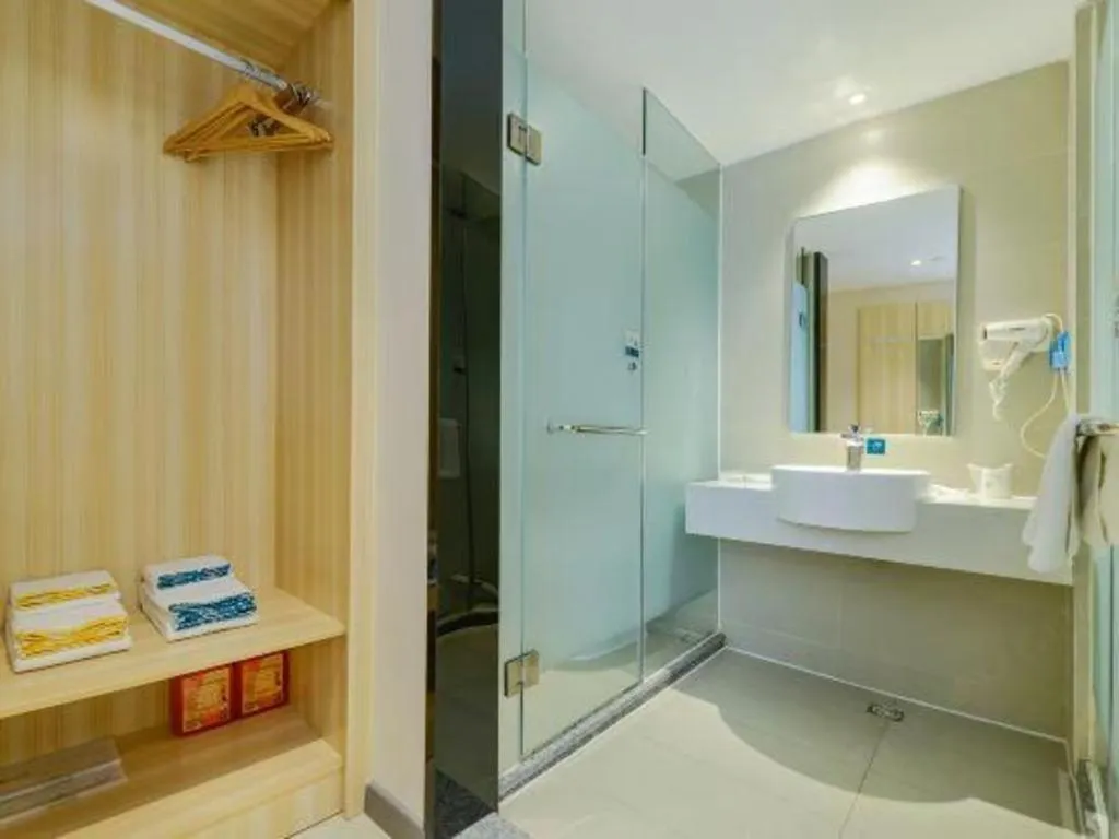 City Comfort Inn Guiyang Yan'an Middle Road Fountain Metro Station