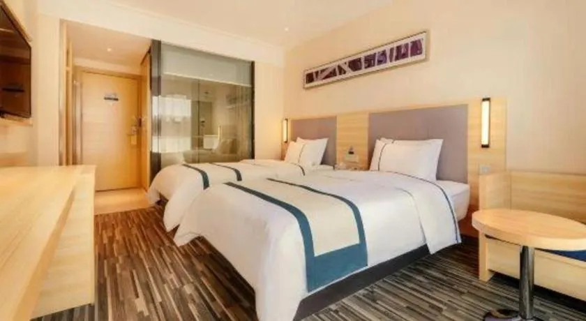 Bed in City Comfort Inn Guiyang Yan'an Middle Road Fountain Metro Station