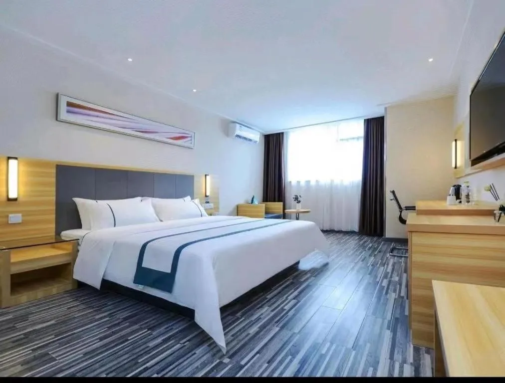 Bed in City Comfort Inn Guiyang Yan'an Middle Road Fountain Metro Station