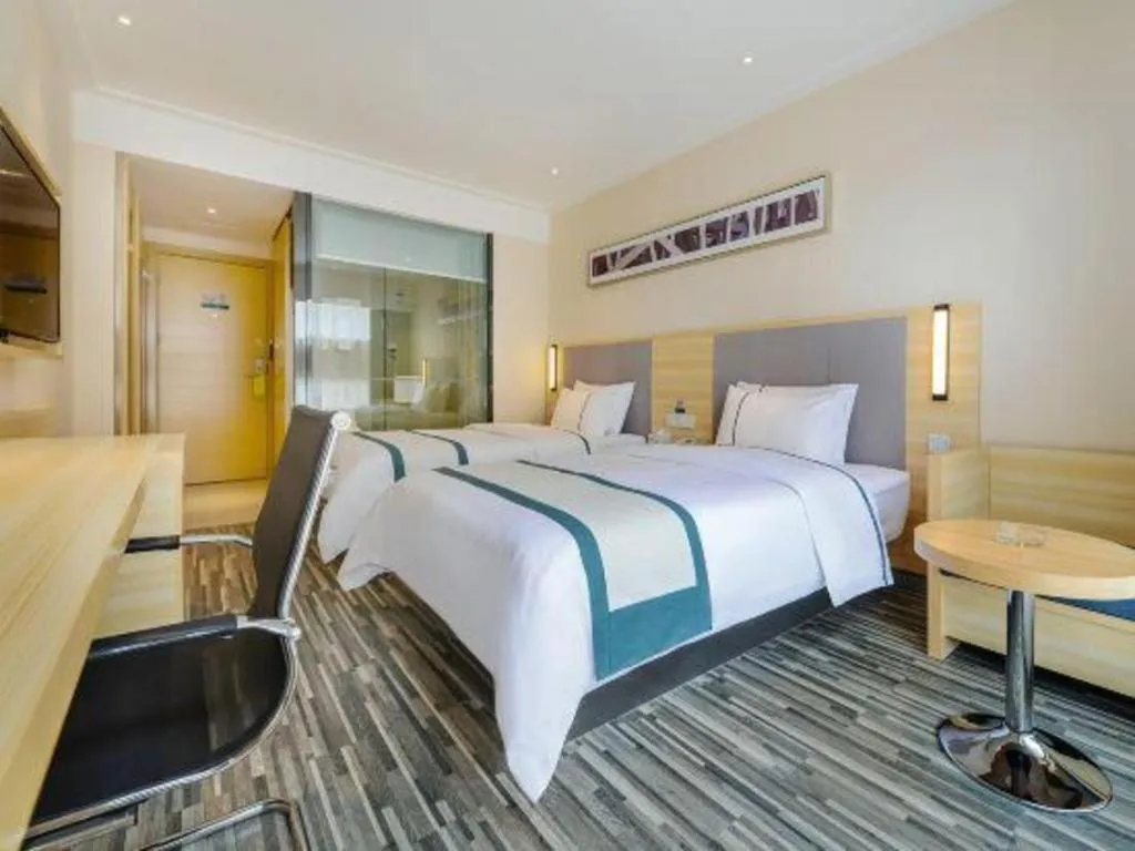 Bed in City Comfort Inn Guiyang Yan'an Middle Road Fountain Metro Station