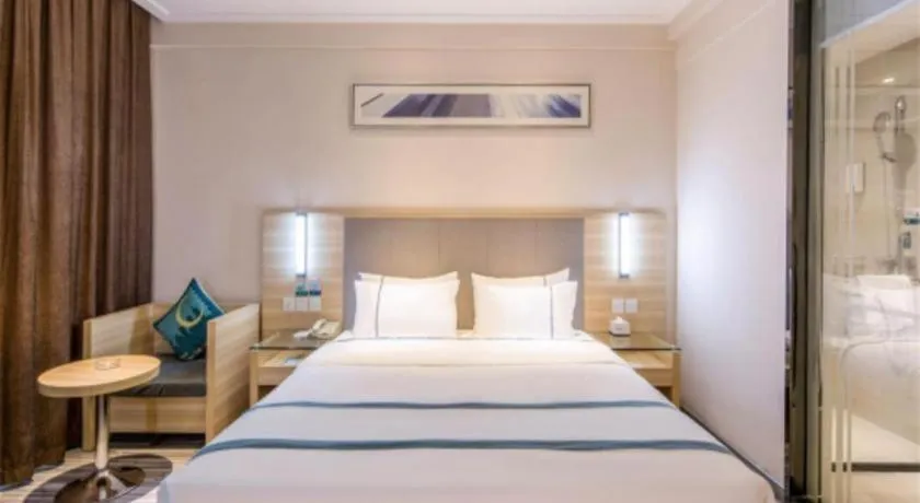 Bed in City Comfort Inn Guiyang Yan'an Middle Road Fountain Metro Station