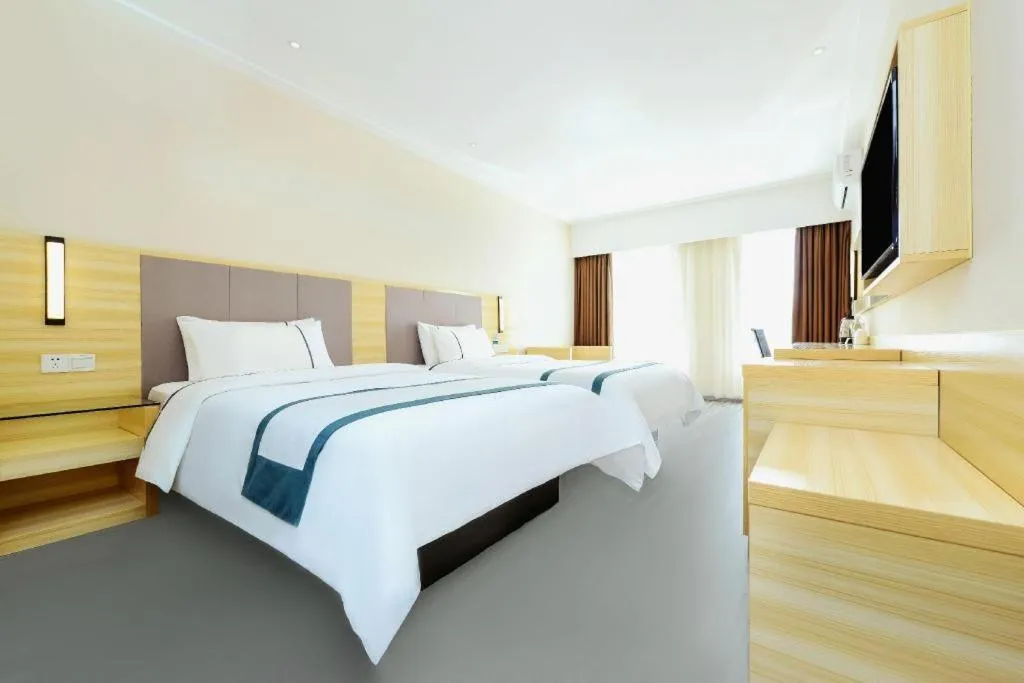 Bed in City Comfort Inn Guiyang Yan'an Middle Road Fountain Metro Station