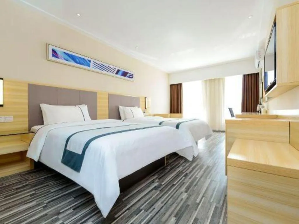 Bed in City Comfort Inn Guiyang Yan'an Middle Road Fountain Metro Station