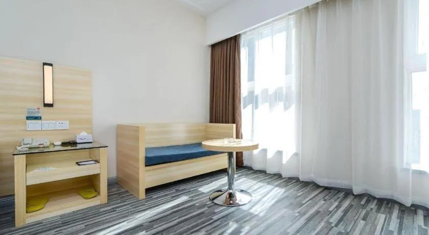Bed in City Comfort Inn Guiyang Yan'an Middle Road Fountain Metro Station