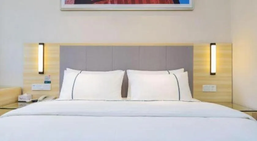 Bed in City Comfort Inn Guiyang Yan'an Middle Road Fountain Metro Station