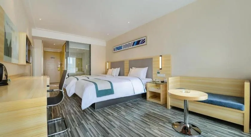 Bed in City Comfort Inn Guiyang Yan'an Middle Road Fountain Metro Station