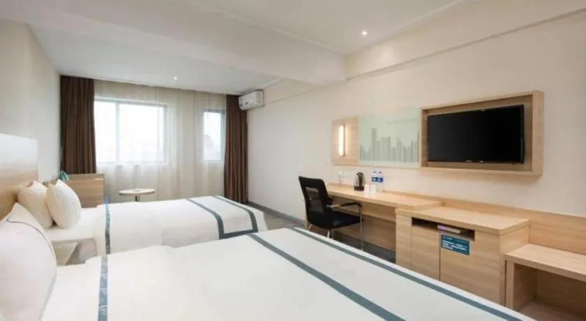Bed in City Comfort Inn Guiyang Yan'an Middle Road Fountain Metro Station