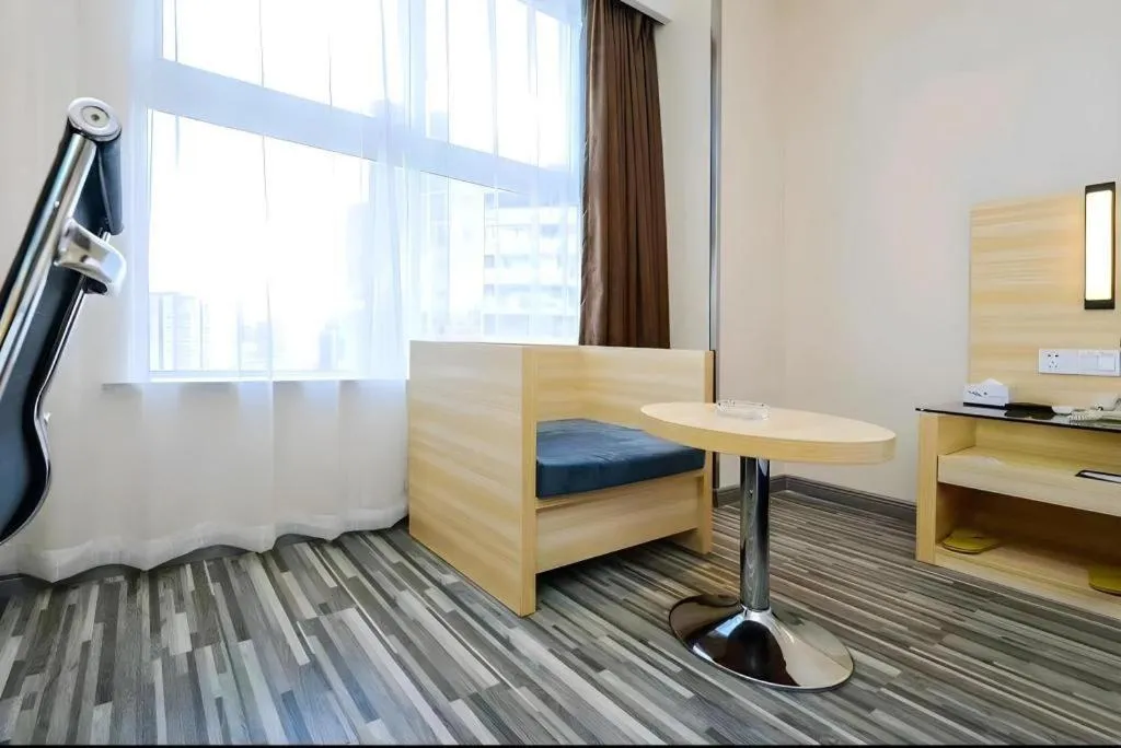 City Comfort Inn Guiyang Yan'an Middle Road Fountain Metro Station