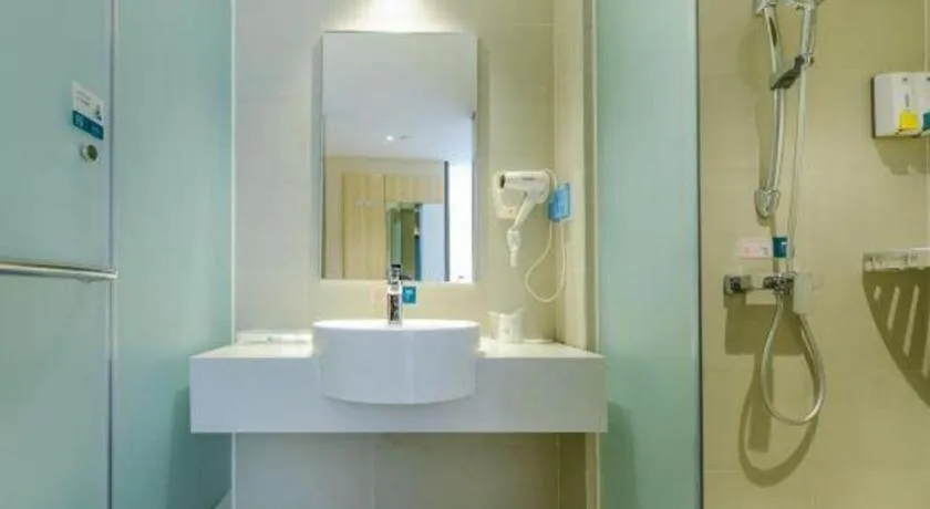 City Comfort Inn Guiyang Yan'an Middle Road Fountain Metro Station