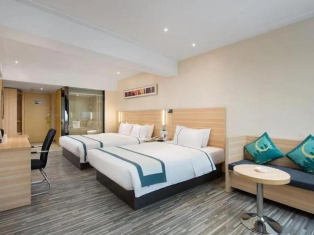 Bed in City Comfort Inn Guiyang Yan'an Middle Road Fountain Metro Station