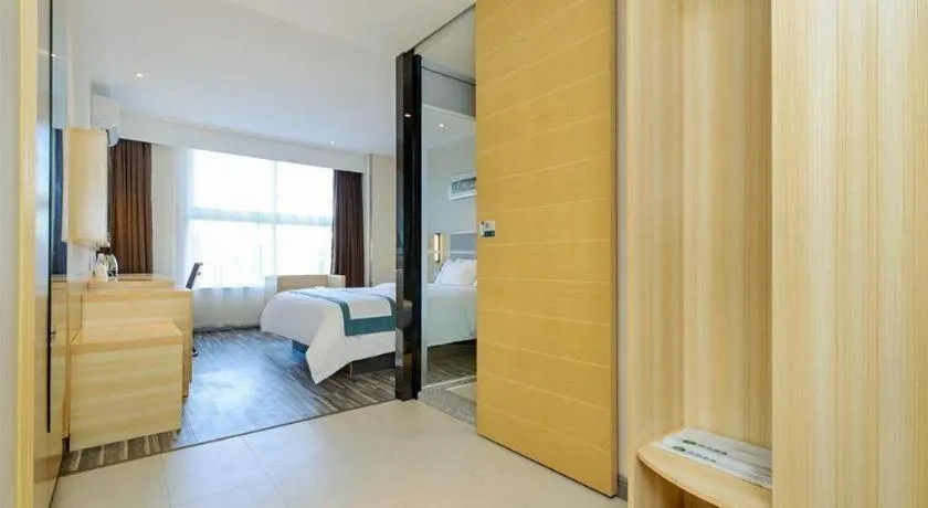 Bed in City Comfort Inn Guiyang Yan'an Middle Road Fountain Metro Station