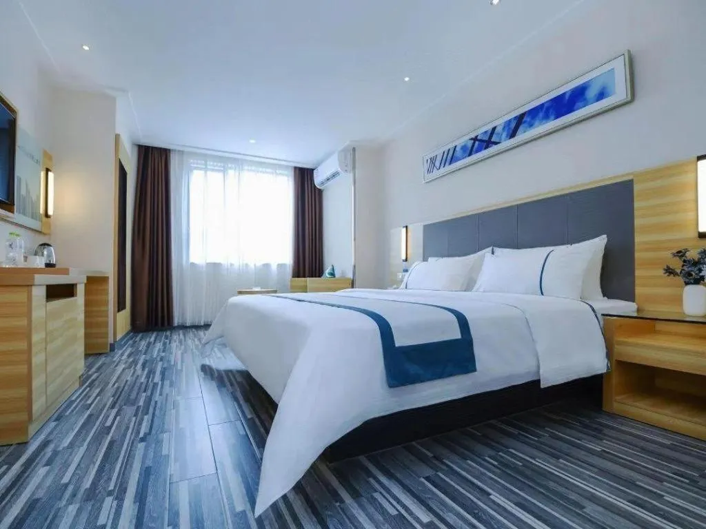 Bed in City Comfort Inn Guiyang Yan'an Middle Road Fountain Metro Station
