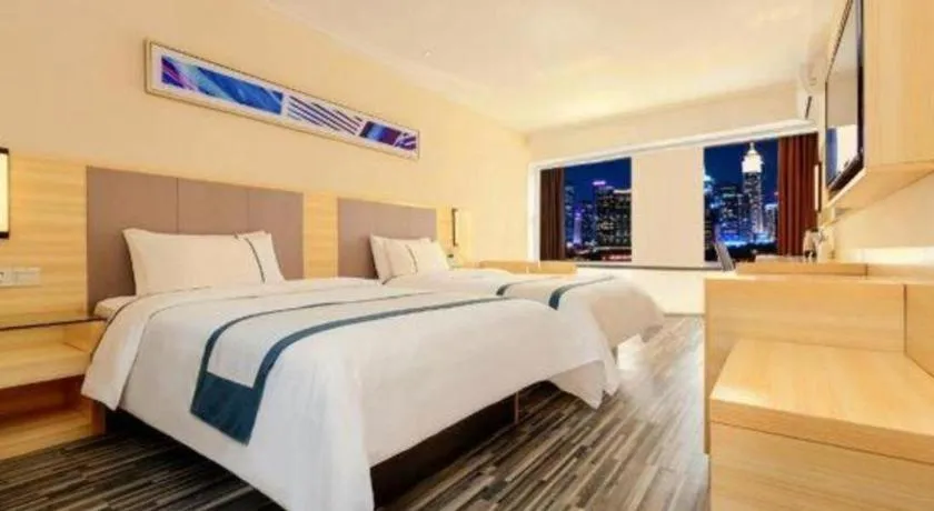 Bed in City Comfort Inn Guiyang Yan'an Middle Road Fountain Metro Station