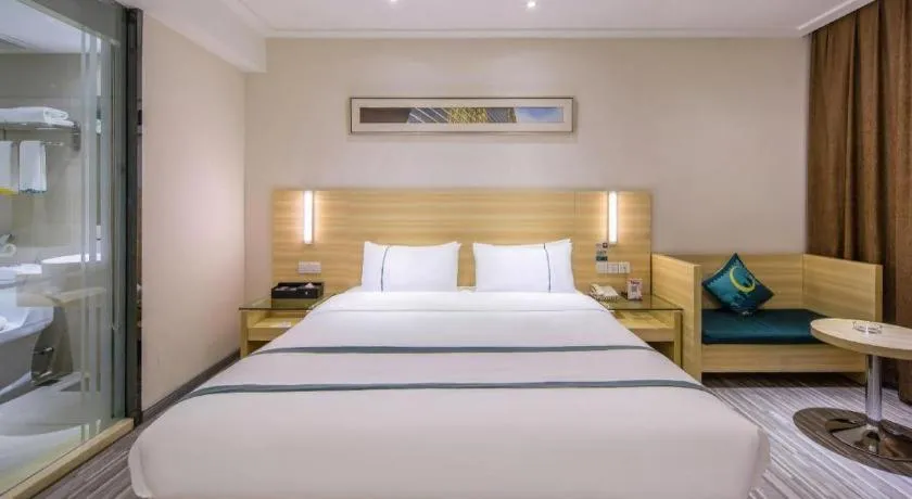 Bed in City Comfort Inn Guiyang Yan'an Middle Road Fountain Metro Station
