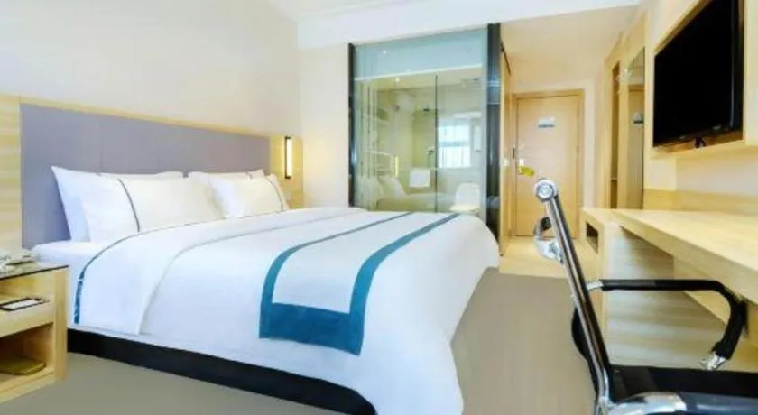 Bed in City Comfort Inn Guiyang Yan'an Middle Road Fountain Metro Station