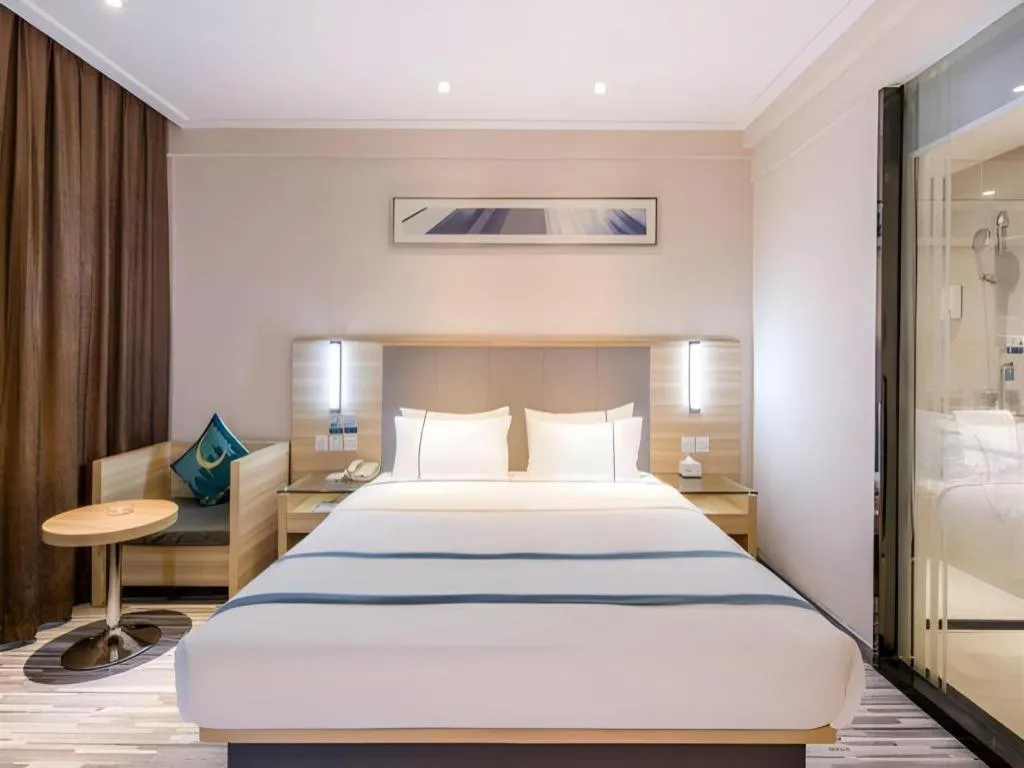 Bed in City Comfort Inn Guiyang Yan'an Middle Road Fountain Metro Station