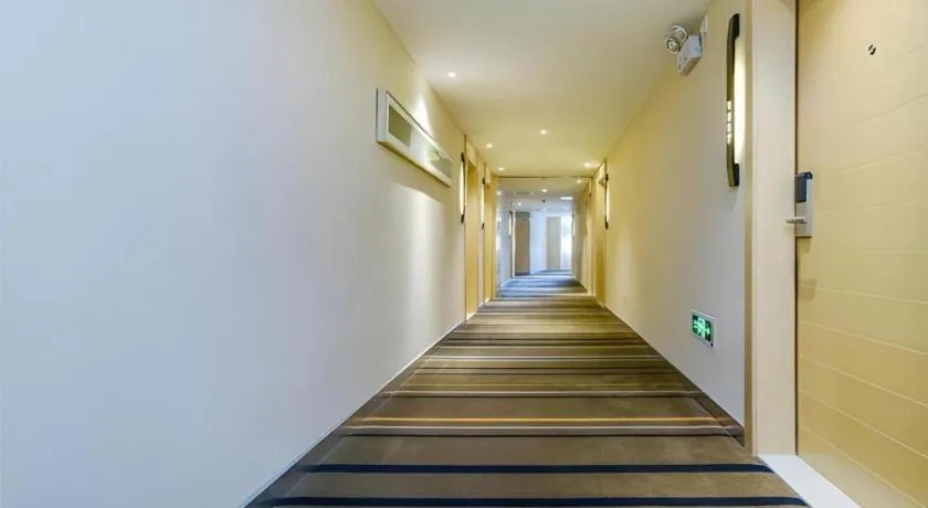 City Comfort Inn Guiyang Yan'an Middle Road Fountain Metro Station