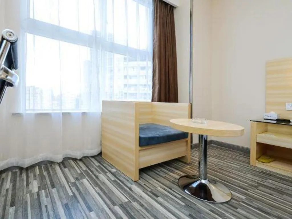 City Comfort Inn Guiyang Yan'an Middle Road Fountain Metro Station