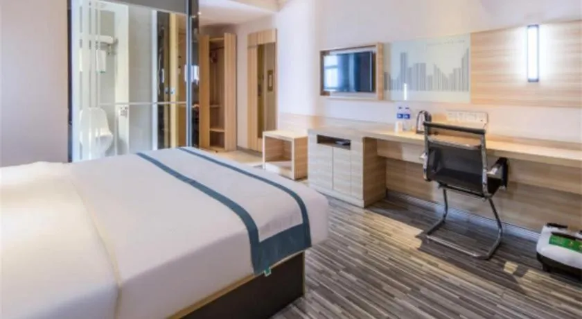 Bed in City Comfort Inn Guiyang Yan'an Middle Road Fountain Metro Station