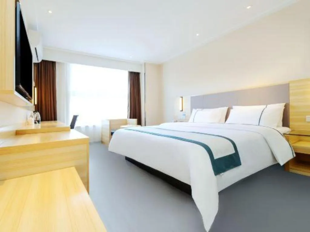 Bed in City Comfort Inn Guiyang Yan'an Middle Road Fountain Metro Station