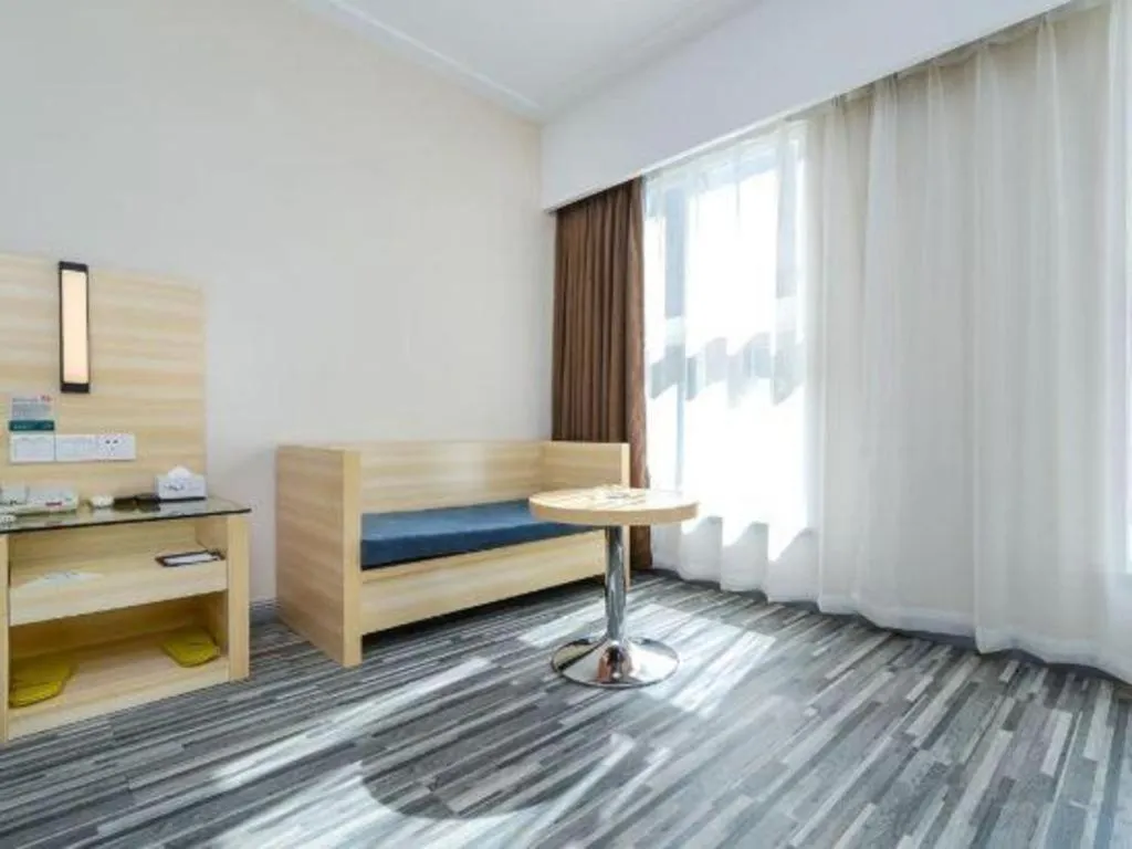 Bed in City Comfort Inn Guiyang Yan'an Middle Road Fountain Metro Station