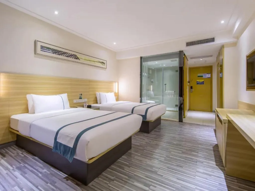 Bed in City Comfort Inn Guiyang Yan'an Middle Road Fountain Metro Station