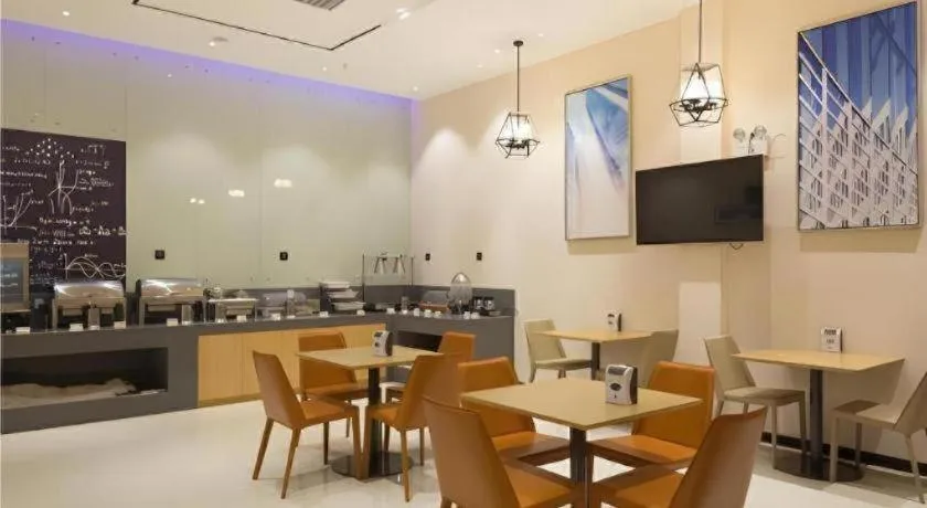 City Comfort Inn Liuzhou High-speed Railway Station Entrance