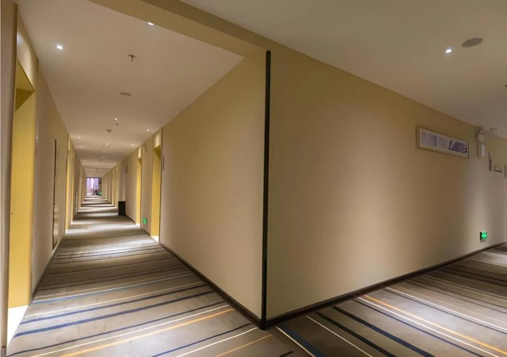 City Comfort Inn Liuzhou High-speed Railway Station Entrance