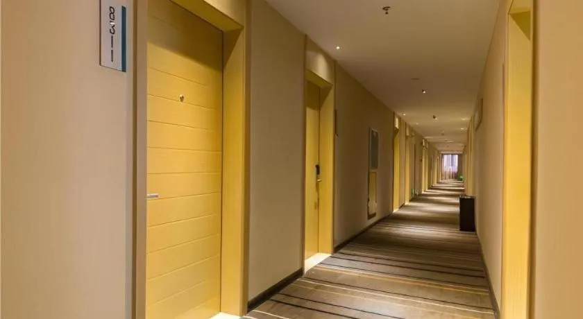 City Comfort Inn Liuzhou High-speed Railway Station Entrance