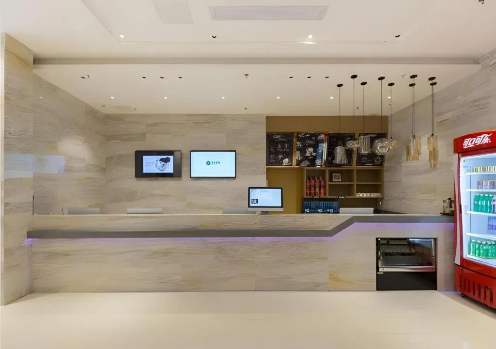 City Comfort Inn Liuzhou High-speed Railway Station Entrance