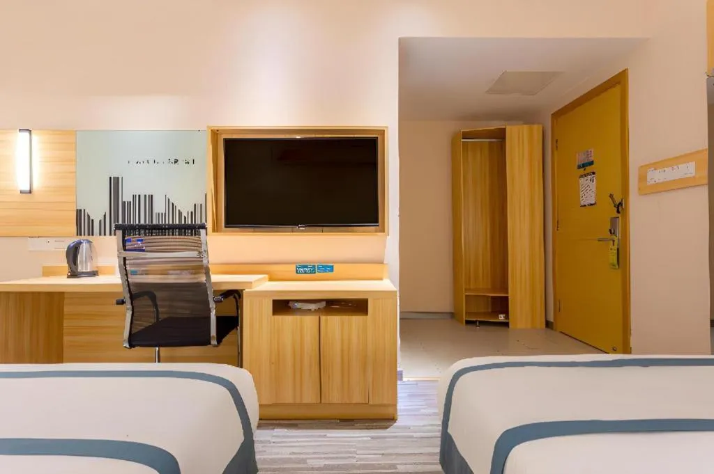 City Comfort Inn Liuzhou High-speed Railway Station Entrance