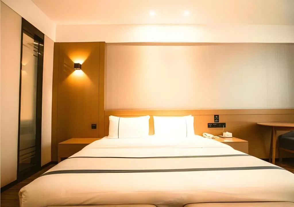 Bed in City Comfort Inn Xianning Tongcheng Zhuangyuan Square