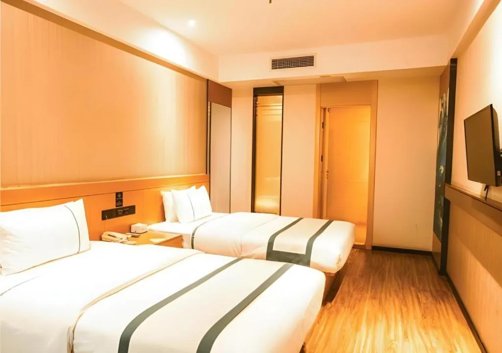 Bed in City Comfort Inn Xianning Tongcheng Zhuangyuan Square