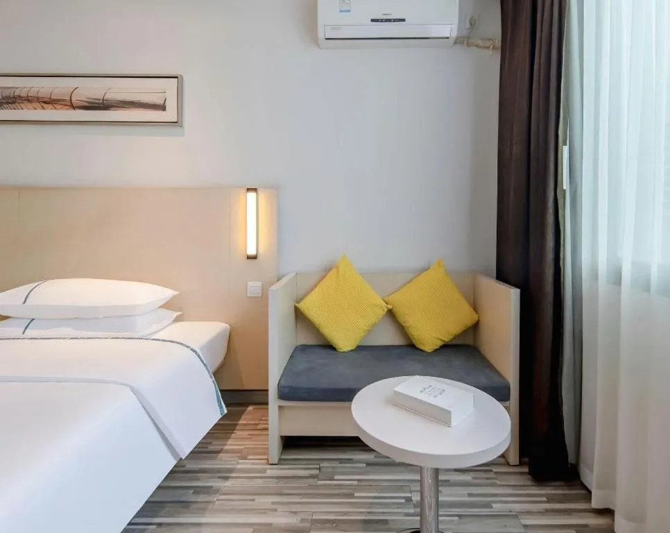 Bed in City Comfort Inn Yulin Jincheng Center Municipal Government