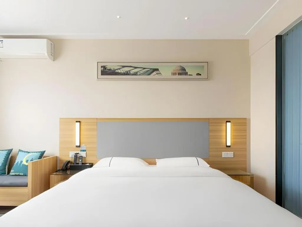 Bed in City Comfort Inn Shantou Daxue Road