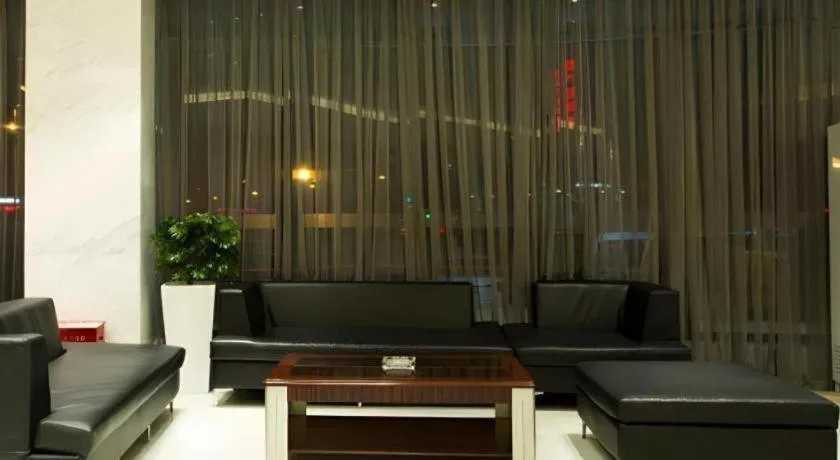 City Comfort Inn Huanggang Tuanfeng Passenger