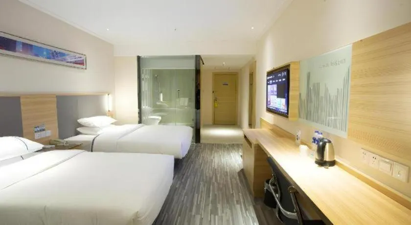 Bed in City Comfort Inn Huanggang Tuanfeng Passenger