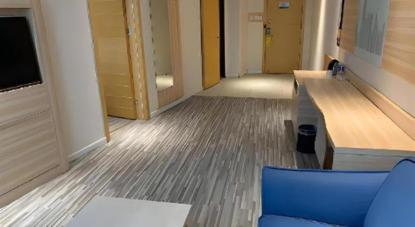 City Comfort Inn Huanggang Tuanfeng Passenger