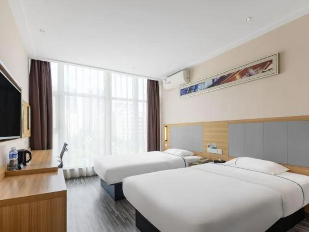 Bed in City Comfort Inn Guilin Quanzhou Zhongxin Square
