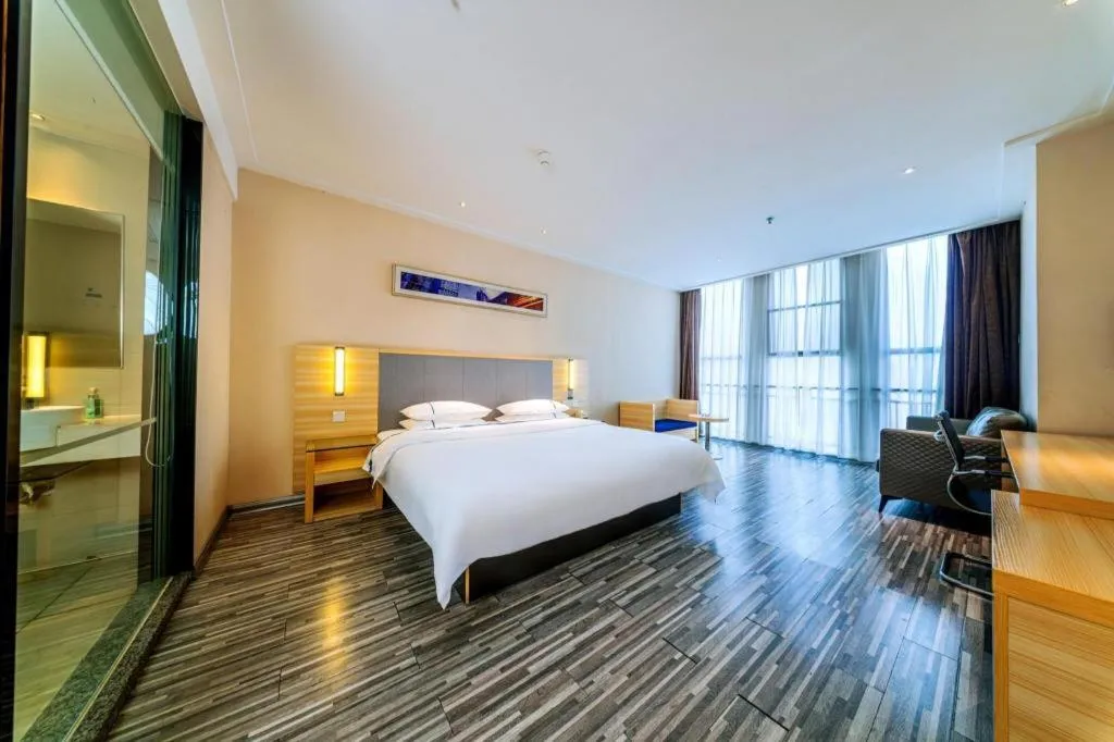 Bed in City Comfort Inn Guilin Quanzhou Zhongxin Square