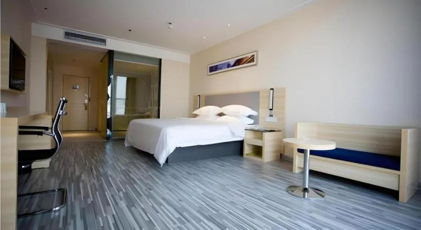 Bed in City Comfort Inn Guilin Quanzhou Zhongxin Square