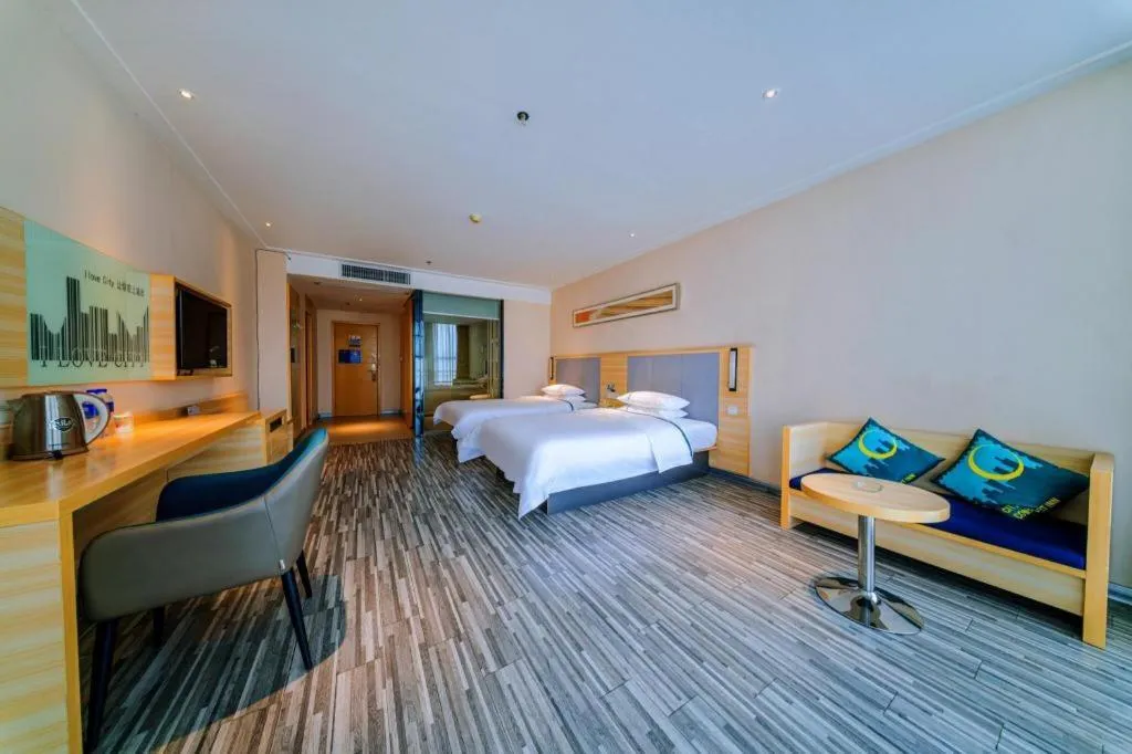 Bed in City Comfort Inn Guilin Quanzhou Zhongxin Square