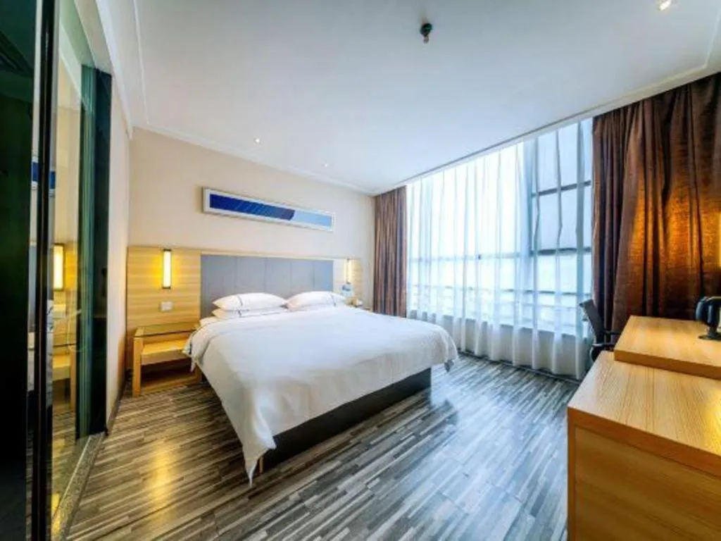 Bed in City Comfort Inn Guilin Quanzhou Zhongxin Square