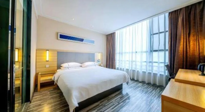 Bed in City Comfort Inn Guilin Quanzhou Zhongxin Square