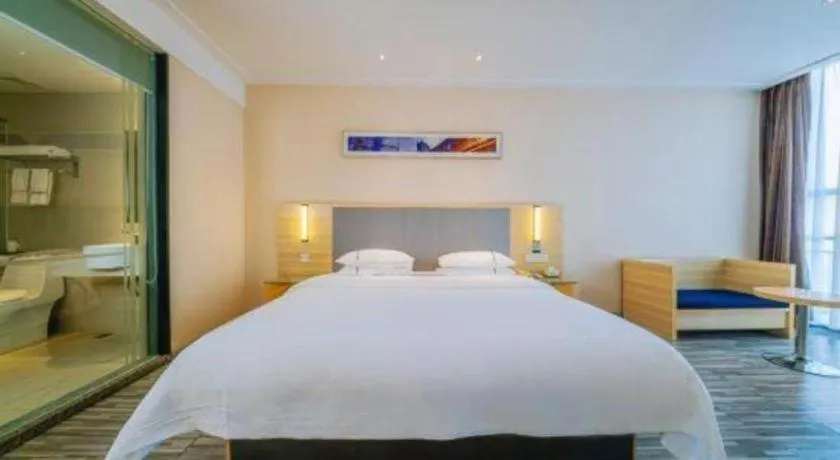 Bed in City Comfort Inn Guilin Quanzhou Zhongxin Square