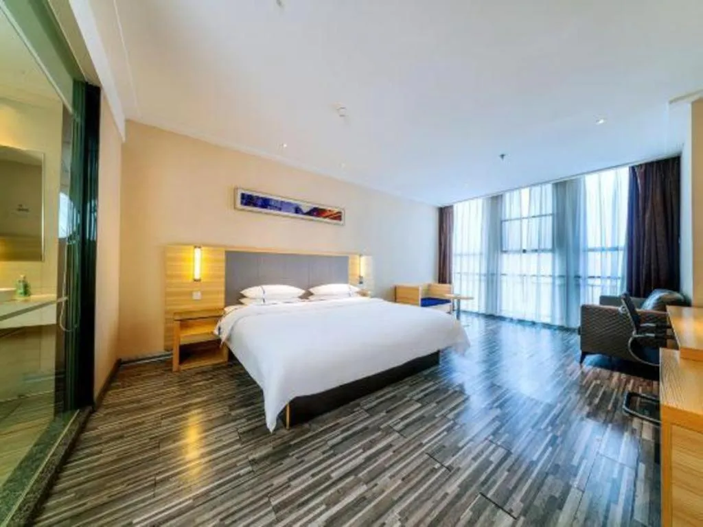 Bed in City Comfort Inn Guilin Quanzhou Zhongxin Square