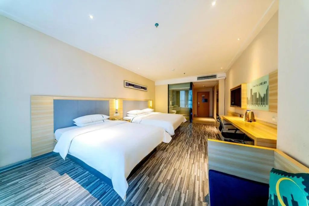 Bed in City Comfort Inn Guilin Quanzhou Zhongxin Square