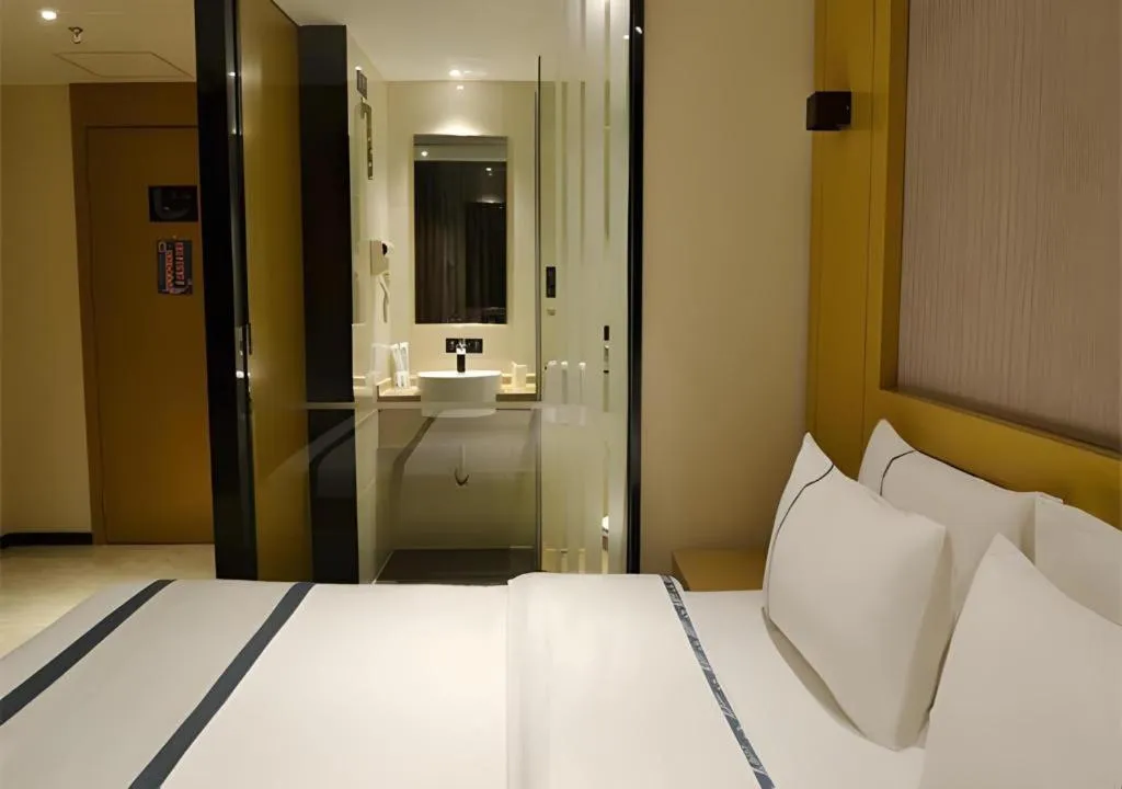 Bed in City Comfort Inn Yulin Yufu Road Industrial Products Market