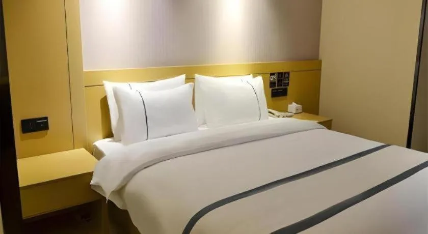 Bed in City Comfort Inn Yulin Yufu Road Industrial Products Market