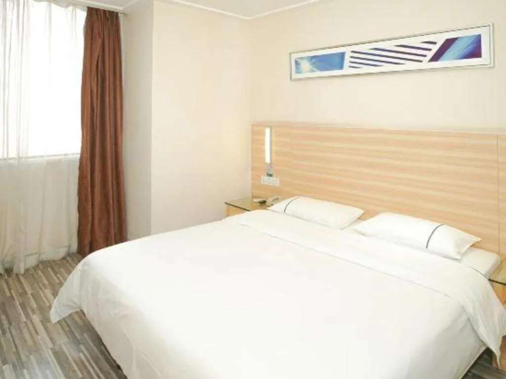 Bed in City Comfort Inn Chongqing Yuzhong District Daping Hospital